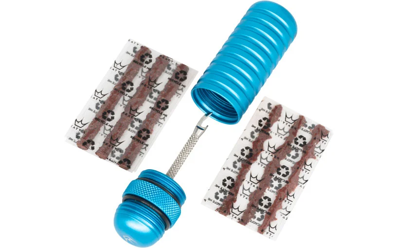 Peaty's Holeshot Tubeless Puncture Plugger Kit - PE-PPR-TPP-TRQ